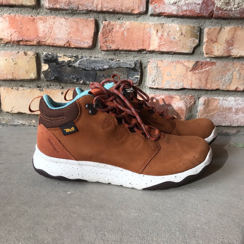 Teva waterproof hiking boots